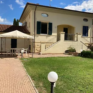 Villa Al Toppo, Case Pieve al Toppo