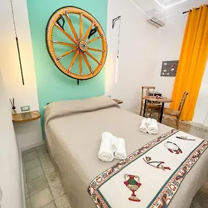 tiski-toski-apartments-palermo.sicilyhotelsitaly.net/